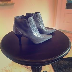 Donald J Pliner ankle bootie